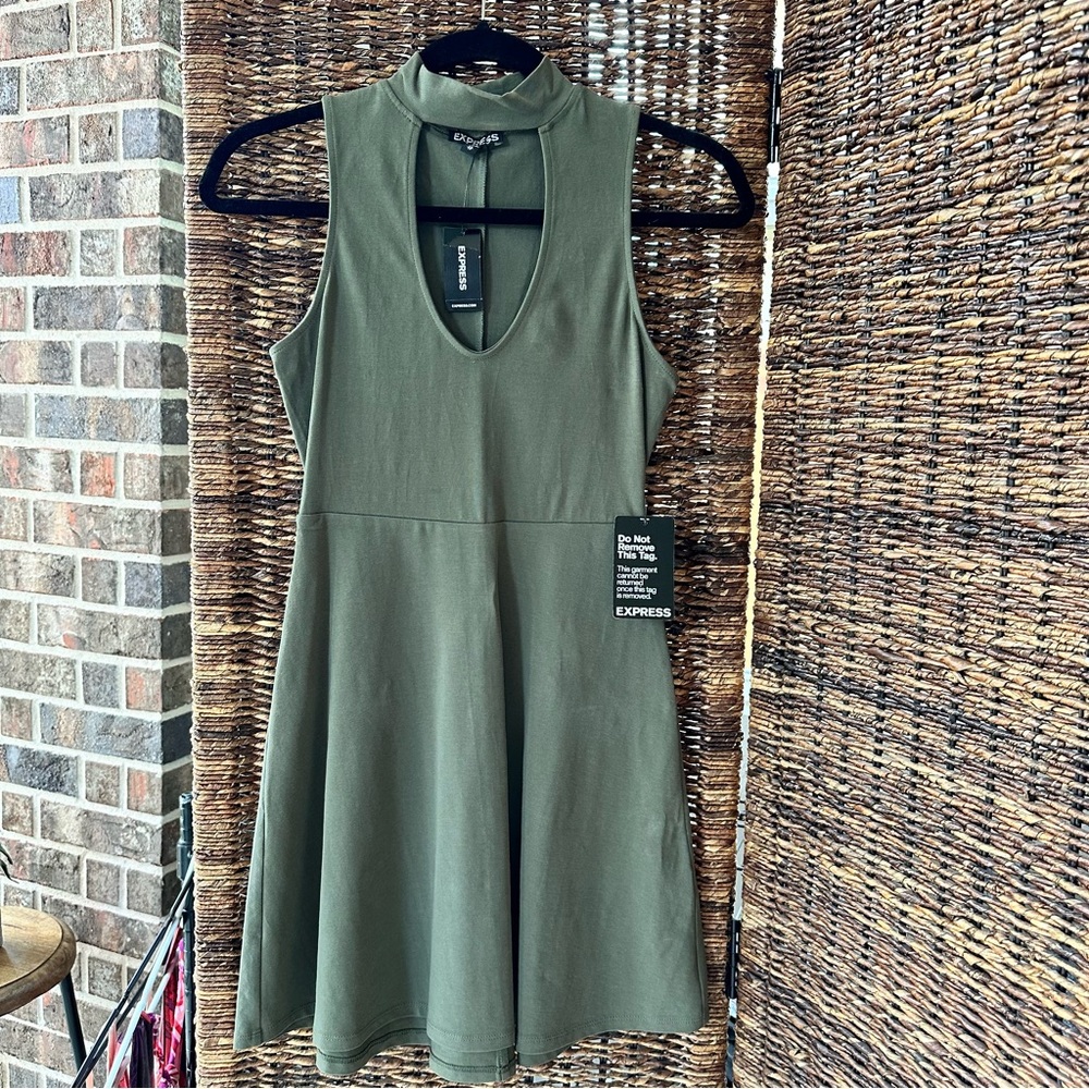 Green Express sleeveless dress